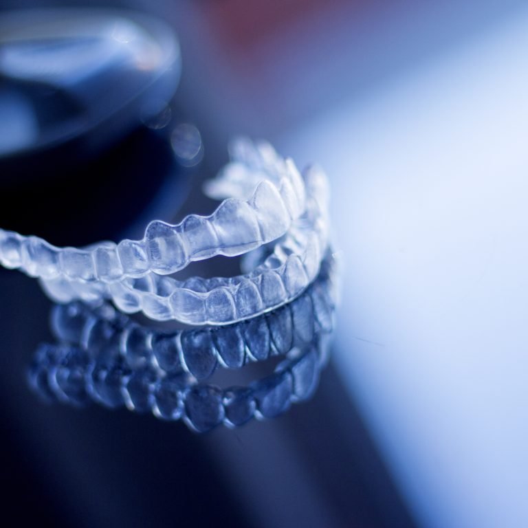Invisible dental orthodontics